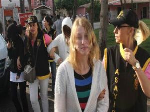 Adana'da villada swinger denen eş değiştirme yöntemi ile fuhuş