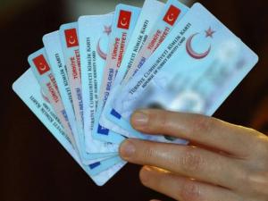 Ehliyet ve kimlik için yeni dönem başladı
